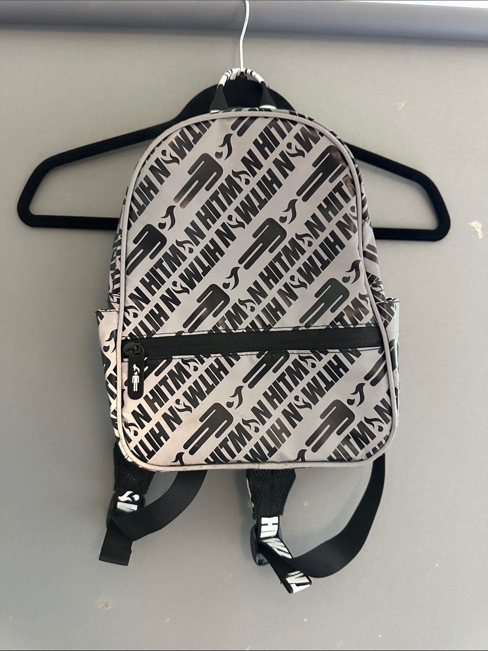 HITM🔥N Gray Men's Holographic (Flash Sensitive) Backpack